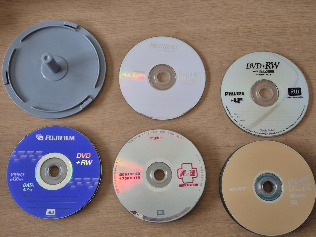 Spindel met 25 DVD+RW (Sony, Fuji, Maxell, Memorex, Philips), Gebruikt, Ophalen of Verzenden, Dvd, Diverse merken