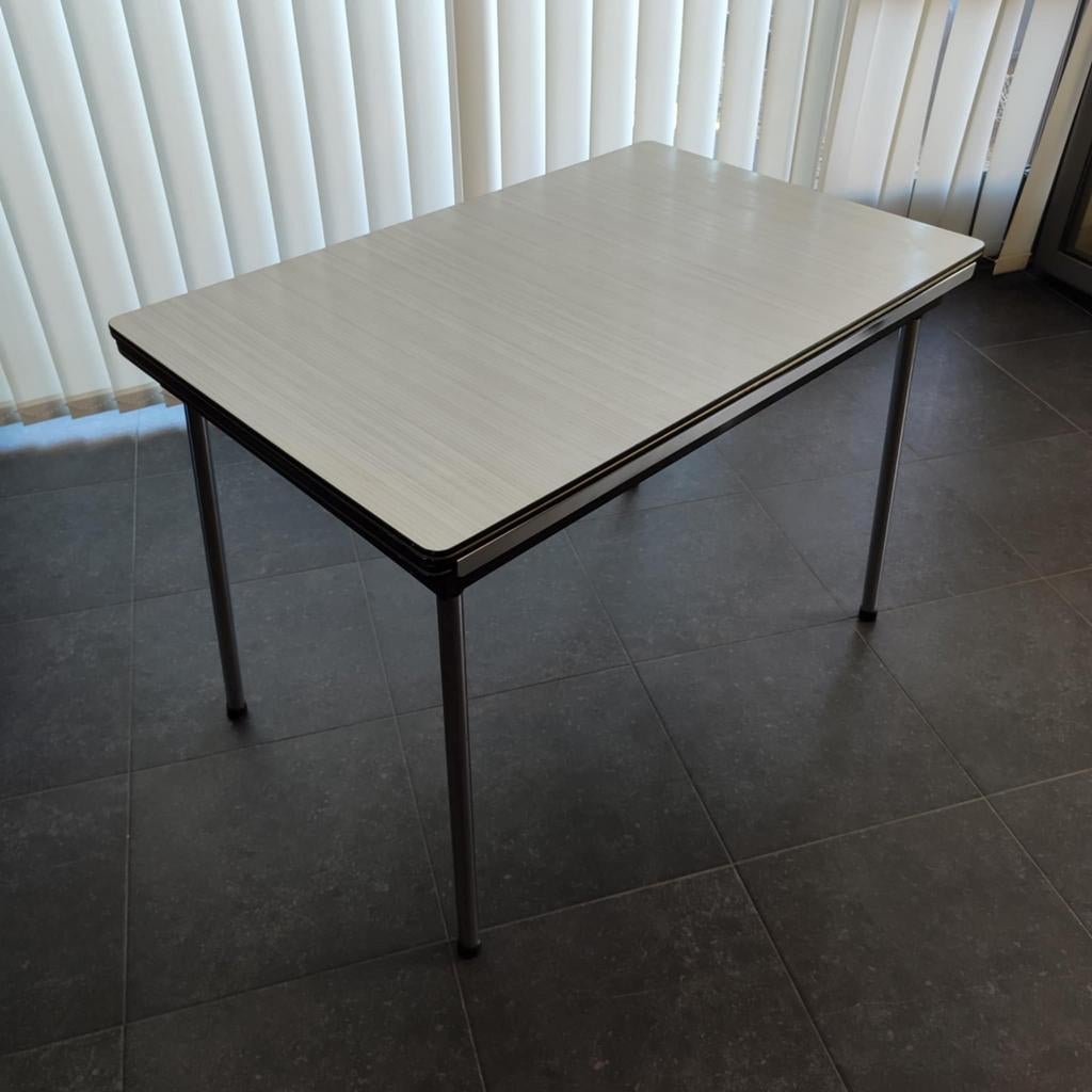 Retro formica keukentafel, Huis en Inrichting, Tafels | Eettafels, Ophalen, Zo goed als nieuw