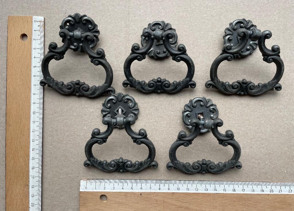 Antieke hendels, beslag, schuif, kast, Antiek en Kunst, Antiek | Meubels | Kasten, Ophalen of Verzenden