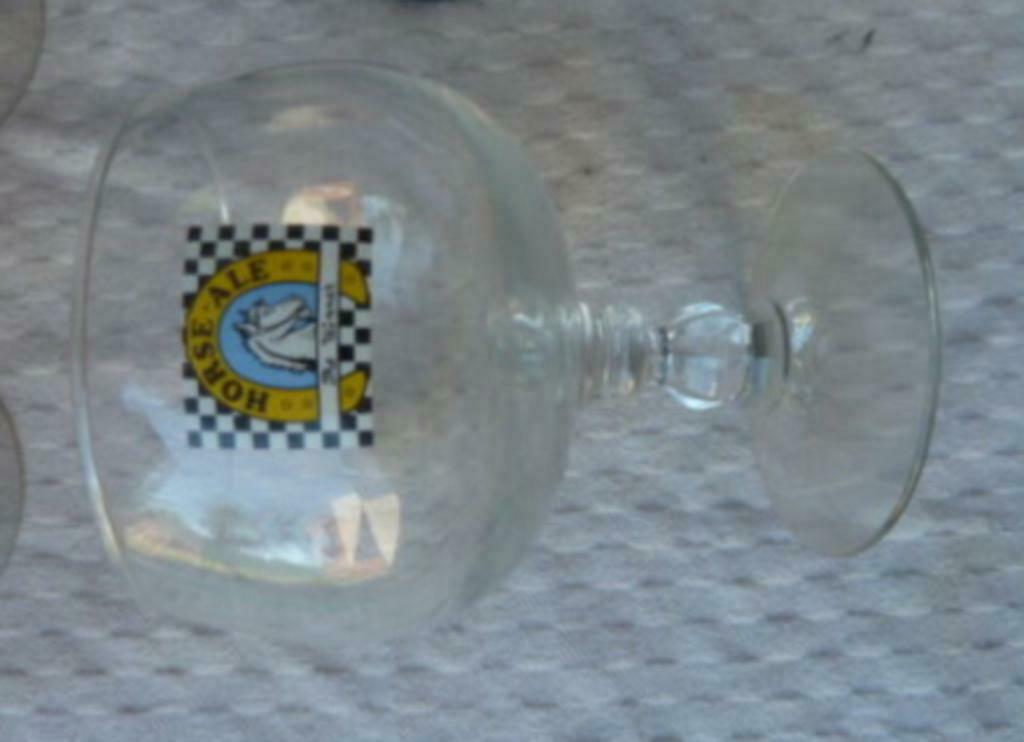 #I bier glas HORSE ALE - The Winner , op voet, Ophalen of Verzenden, Nieuw, Bierglas