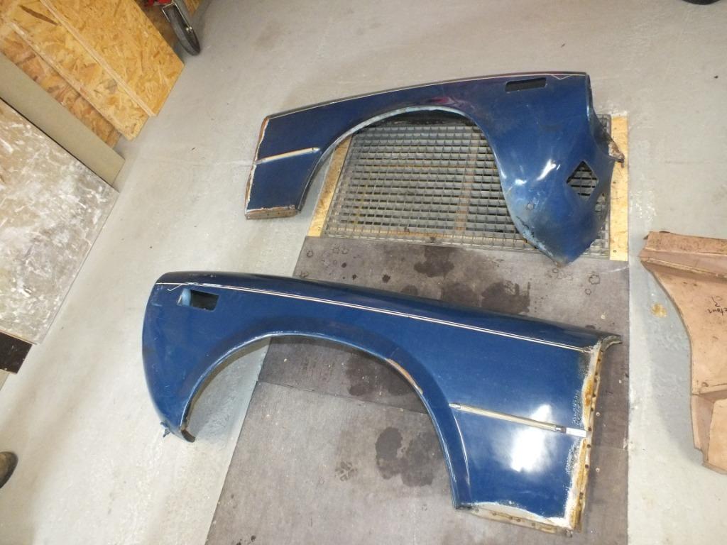 Aile avant Fiat 124 Spider US (Prix à la pièce), Enlèvement, Droite, Fiat