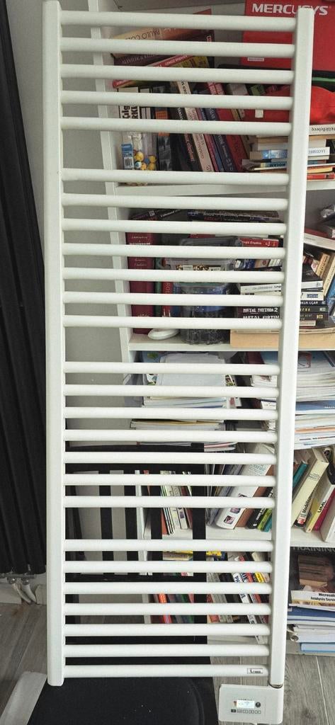 Radiateur de salle de bain vertical vasco 130*50, Enlèvement, Radiateur