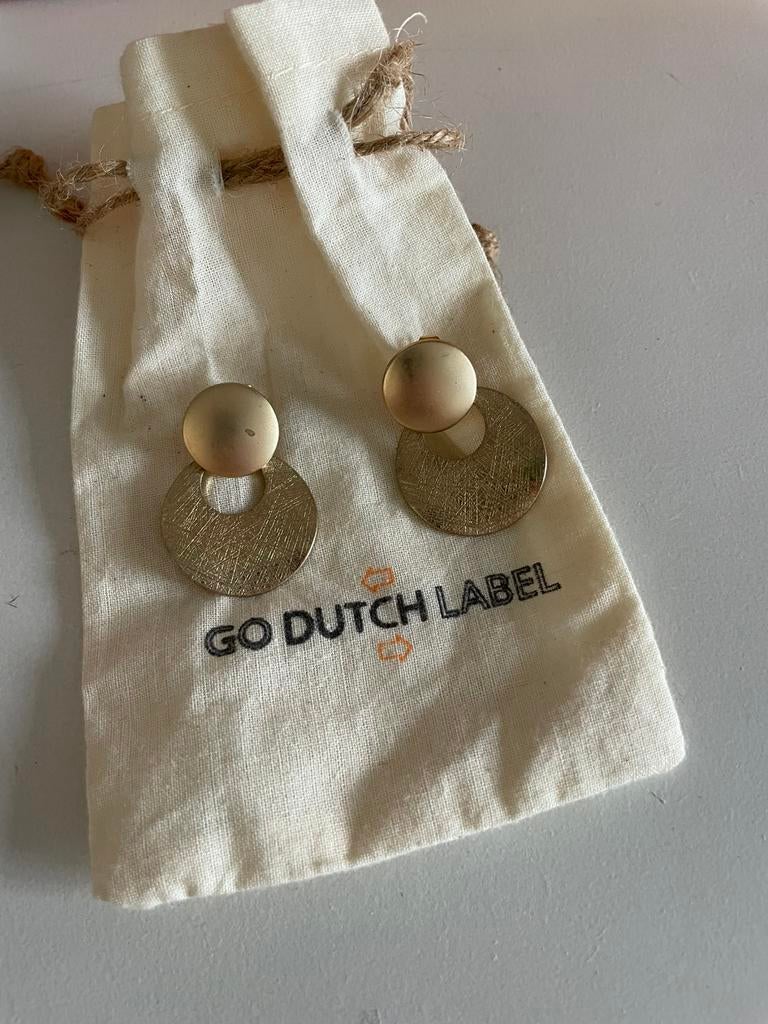 Boucles d'oreilles Go Dutch Label, Bijoux, Sacs & Beauté, Boucles d'oreilles, Enlèvement ou Envoi, Or, Comme neuf, Autres matériaux