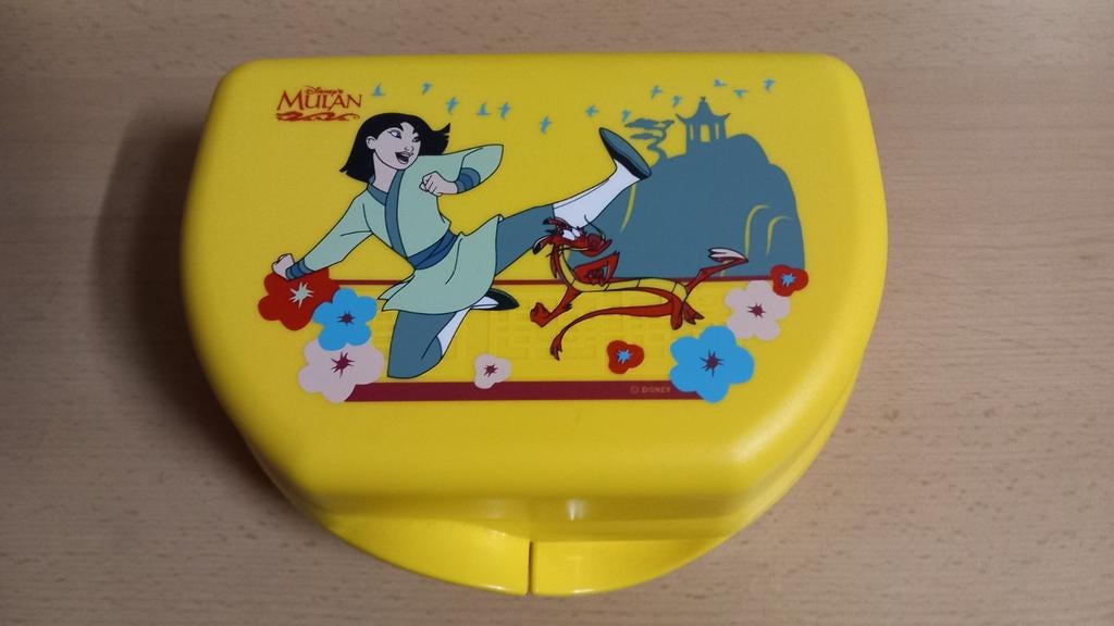 Mulan, Tupperware, Enlèvement ou Envoi, Comme neuf