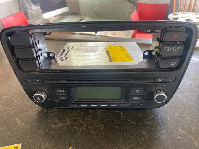 Radio/Lecteur CD d'un Skoda Citigo, Autos : Pièces & Accessoires, -, 3 mois de garantie, Utilisé, Skoda