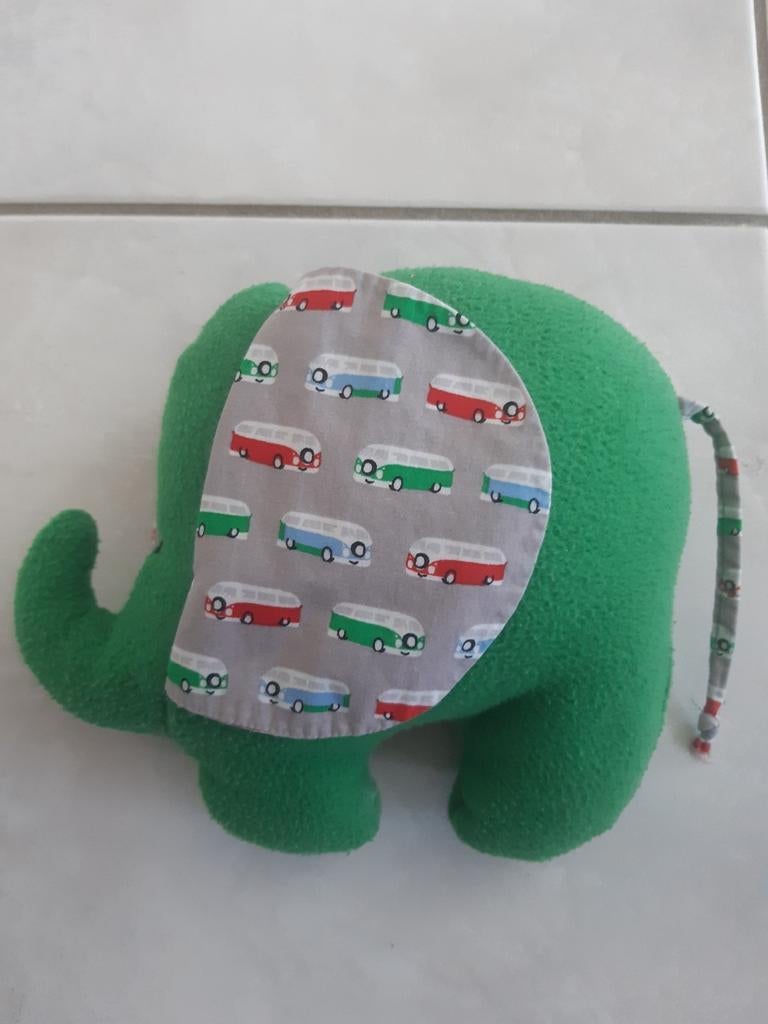 Olifantje met auto oren - knuffel - Volkswagen busje - 20cm, Ophalen of Verzenden, Zo goed als nieuw, Auto