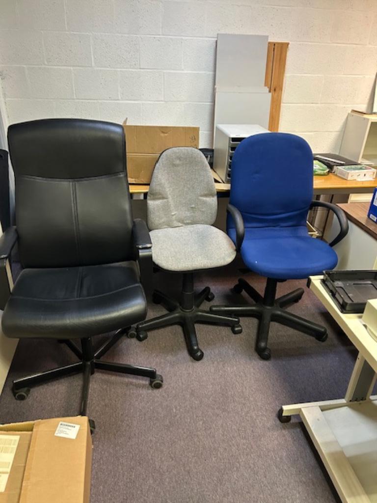 CHAISES DE BUREAU, Enlèvement, Utilisé, Autres couleurs, Tabouret de bureau