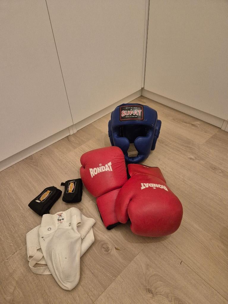 Bokshandschoenen (+ overige), Ophalen, Gebruikt, Bokshandschoenen
