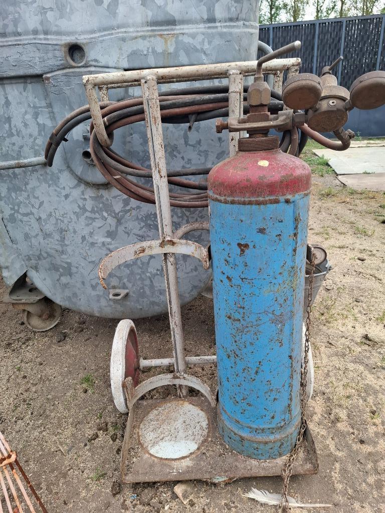 support avec bonbonne de gaz a souder, Ophalen, Gebruikt, Overige typen