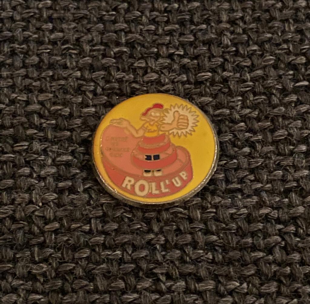 PIN - ROLL'UP - KAUWGOM - CHEWING GUM, Envoi, Utilisé, Marque, Insigne ou Pin's