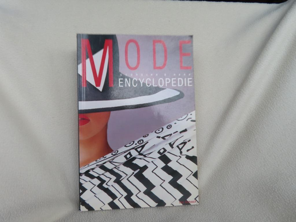 Mode Encyclopedie – Georgina O Hara Van 1840 tot de jaren ‘8, Mode en général, Enlèvement ou Envoi, Comme neuf, Georgina O Hara