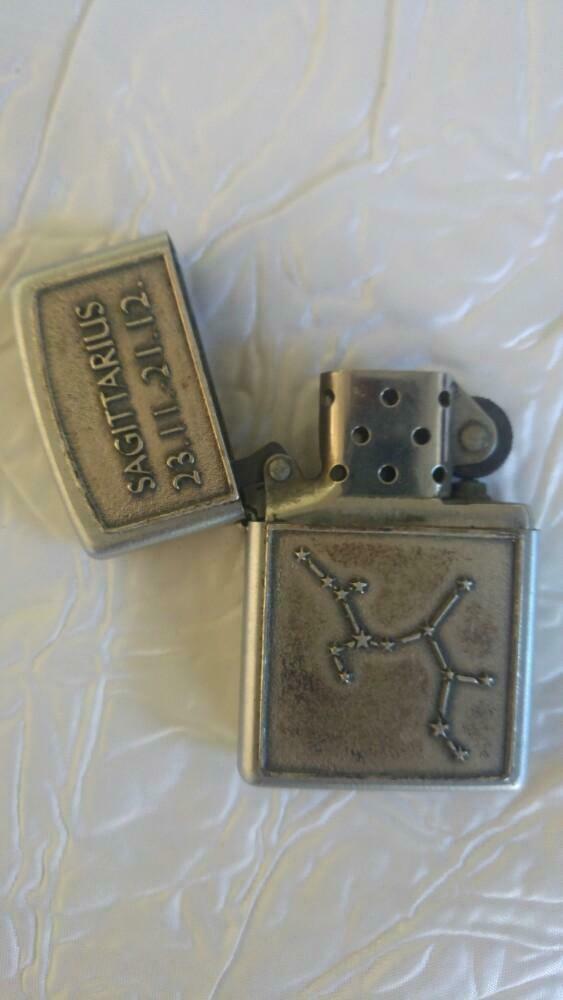 Briquet Zippo Saggitarius H 06. 60, Enlèvement ou Envoi, Utilisé, Briquet
