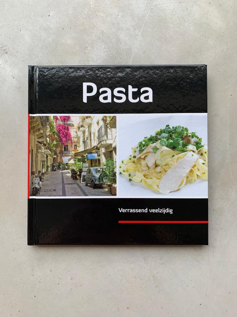 Kookboek - Pasta - Verrassend veelzijdig, Ophalen of Verzenden, Nieuw, Italië, Hoofdgerechten