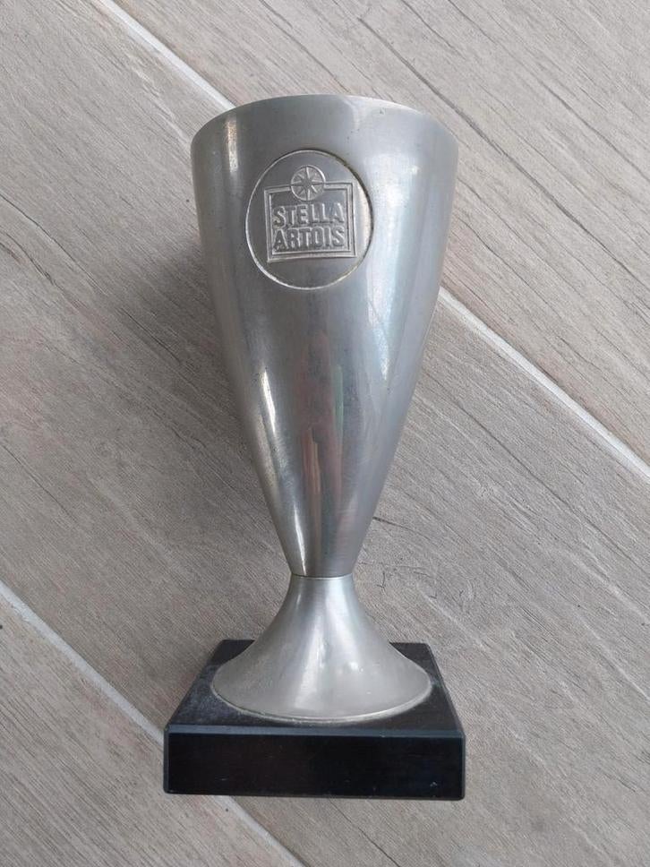 Trophée publicitaire Stella Artois 1970, Enlèvement ou Envoi