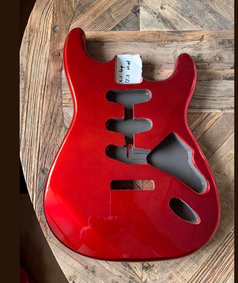 Stratocaster body” Metallic Candy Red” elzen neww, Musique & Instruments, Envoi, Neuf