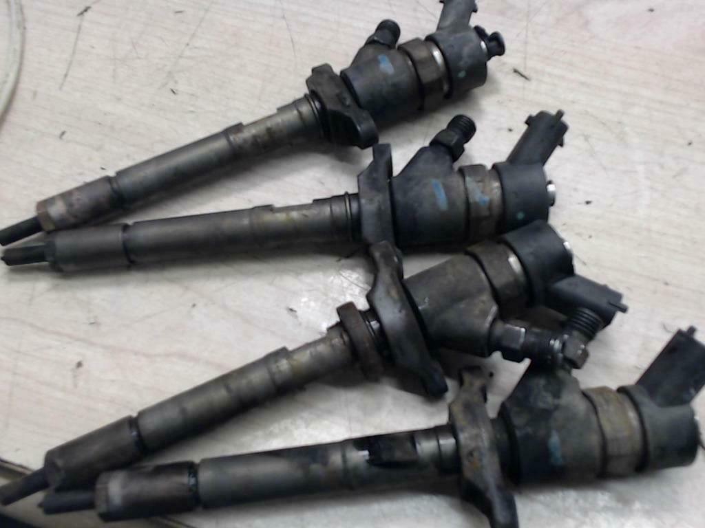 injecteurs Volvo Citroen Peugeot Mazda Ford 1.6 TDCI HDI 03-, Enlèvement ou Envoi, Utilisé, Volvo