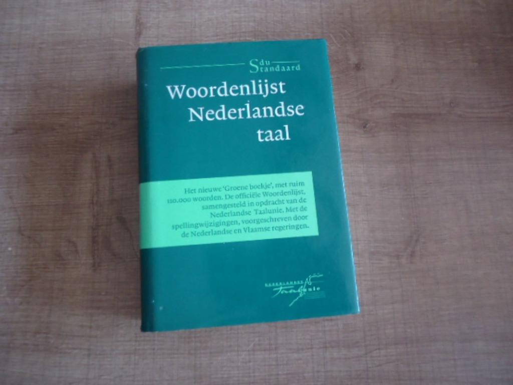 het groene boekje, Boeken, Woordenboeken, Ophalen of Verzenden, Zo goed als nieuw, Nederlands