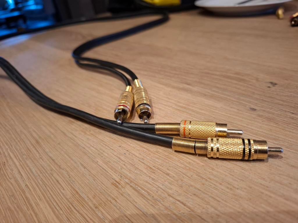 Tulp audio kabel high end vergulde stekkers
 1.5m, Ophalen of Verzenden, Zo goed als nieuw