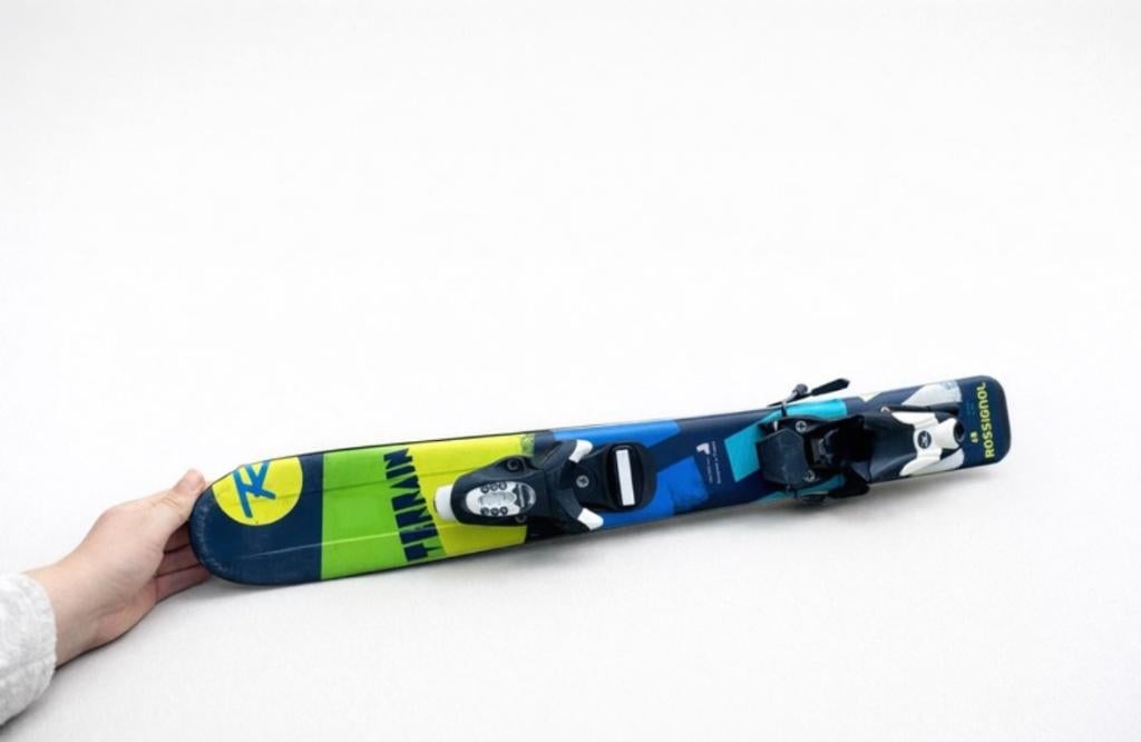 Kinderski set (Rossignol Terrain Boy 67cm + botten R18), Sport en Fitness, Skiën en Langlaufen, Ophalen, Gebruikt, Rossignol, Minder dan 100 cm