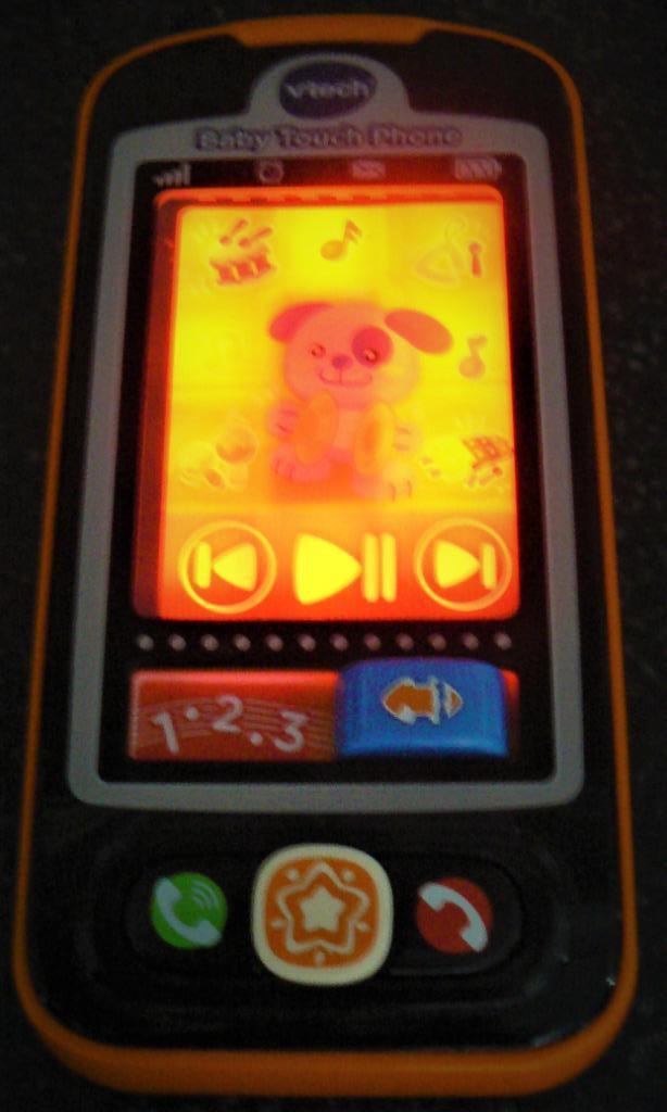 VTech:Baby Mobile intelligent à écran Tactile Version fr, Enfants & Bébés, Jouets | Vtech, Comme neuf, 6 mois à 2 ans, Enlèvement ou Envoi