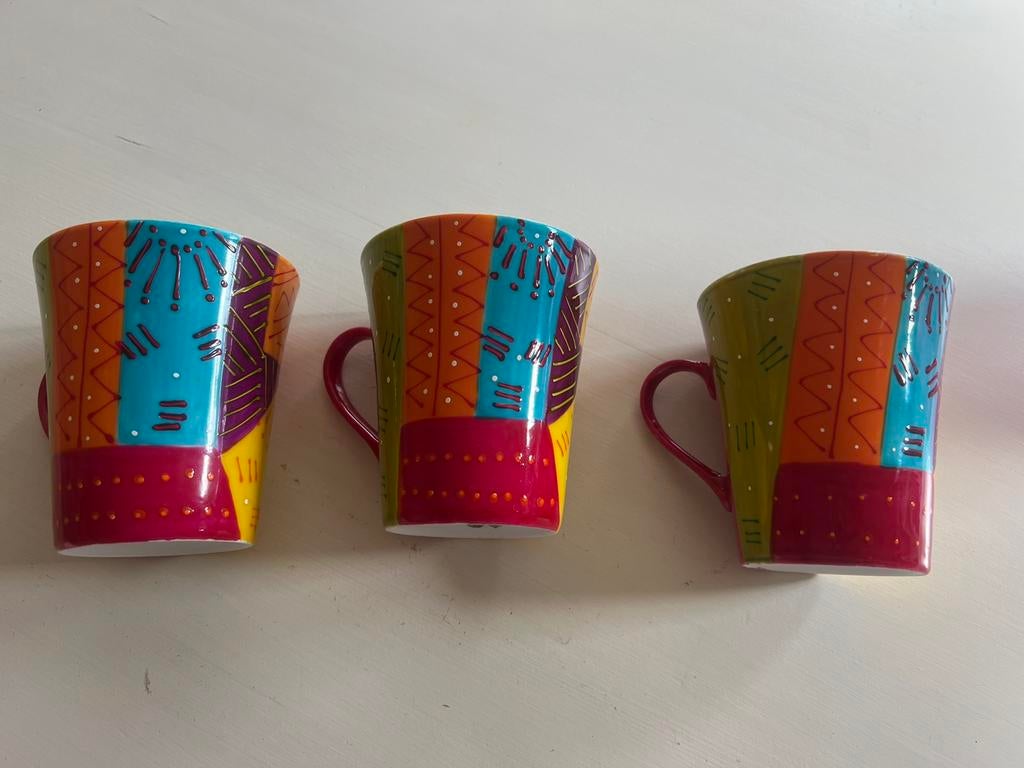 3 kopjes thuis van de wereld, Ophalen of Verzenden, Zo goed als nieuw