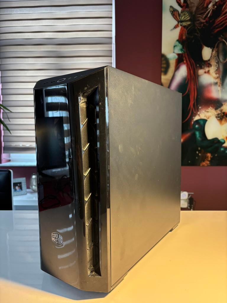 Custom Gaming PC – RTX 2070 SUPER – Ryzen 7 – 16GB RAM, Virtual Reality, Utilisé, HDD, Avec carte vidéo