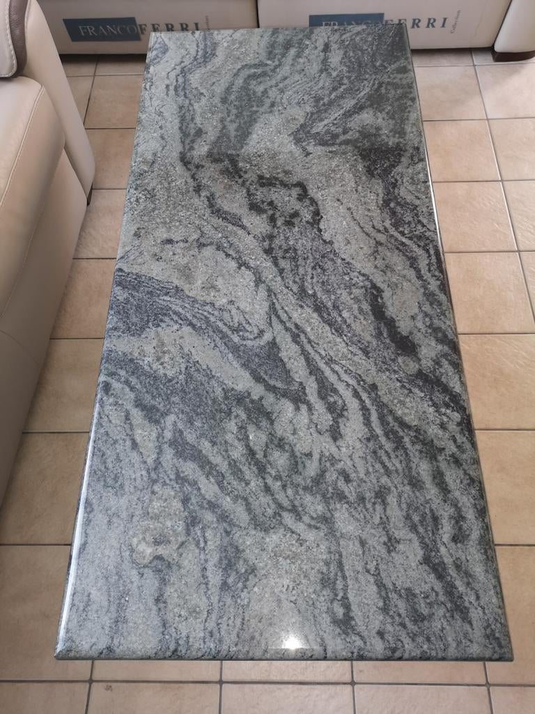 table basse en granit du Brésil, Enlèvement ou Envoi, Utilisé, Vert