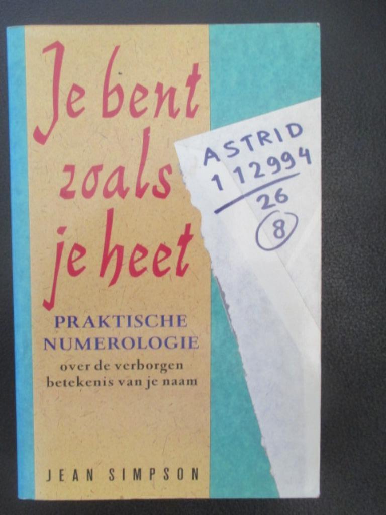 Je bent zoals je heet., Gelezen, Achtergrond en Informatie, Jean Simpson, Ophalen of Verzenden