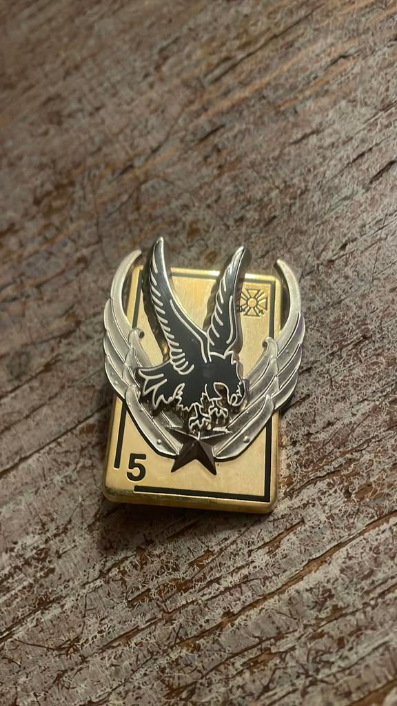 MILITAIRE INSIGNE 5 REGIMENT D'HELICOPTERES COMBAT DELSART, Ophalen of Verzenden