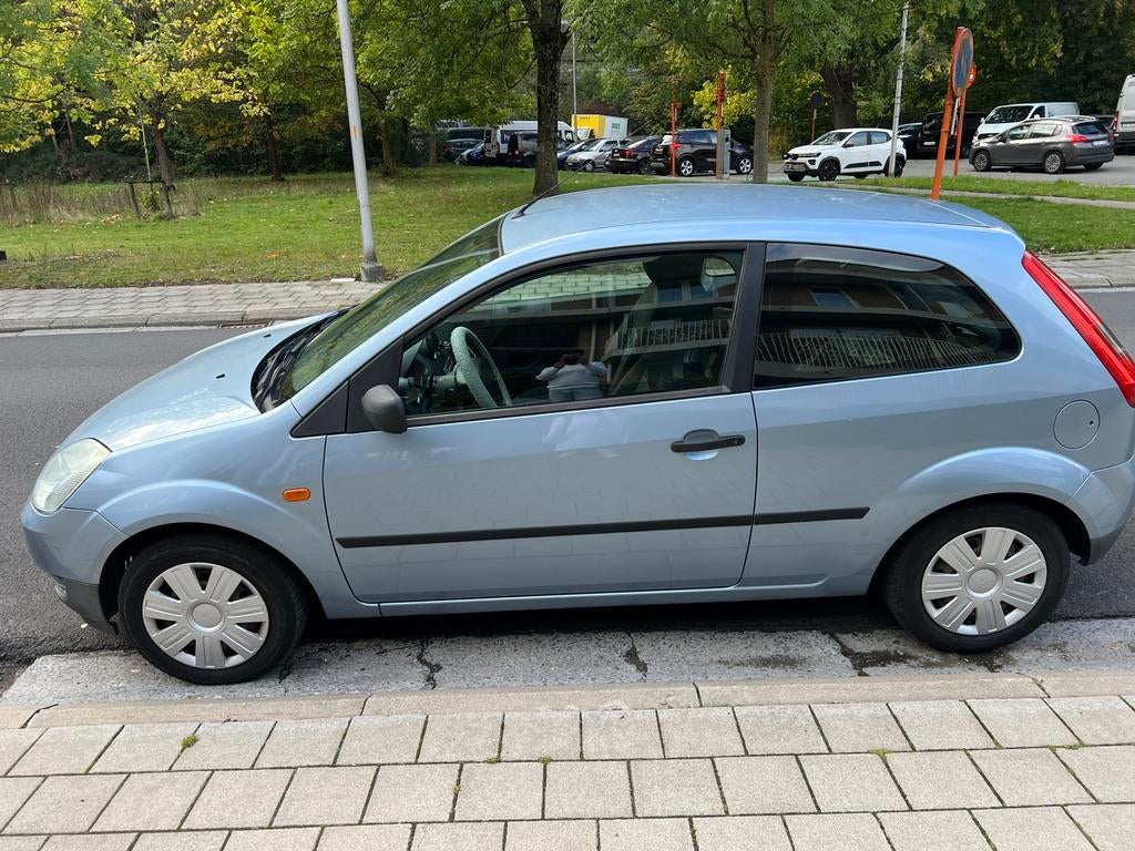 Ford Fiesta, Auto's, Stuurwielverwarming, 4 zetels, Zwart, 4 cilinders