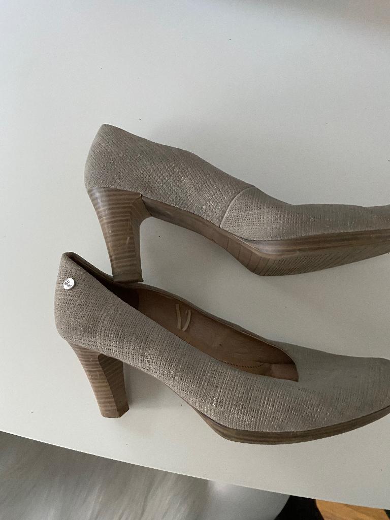 Schoenen maat 41, Pumps, Beige, Ophalen of Verzenden, No Stress