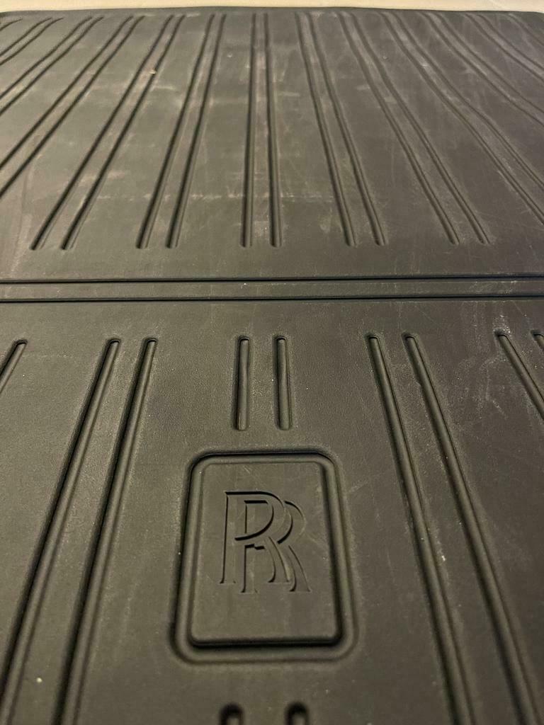 Rolls Royce Cullinan Rubber koffermat bootmat, Enlèvement ou Envoi, Neuf