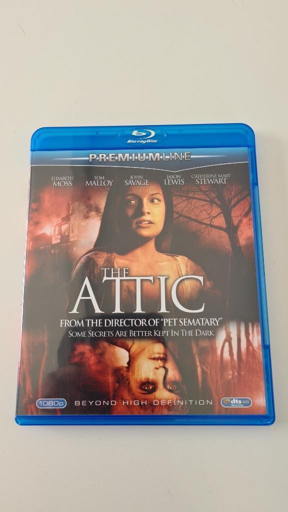 The Attic (Elisabeth Moss), Ophalen of Verzenden, Zo goed als nieuw, Horror