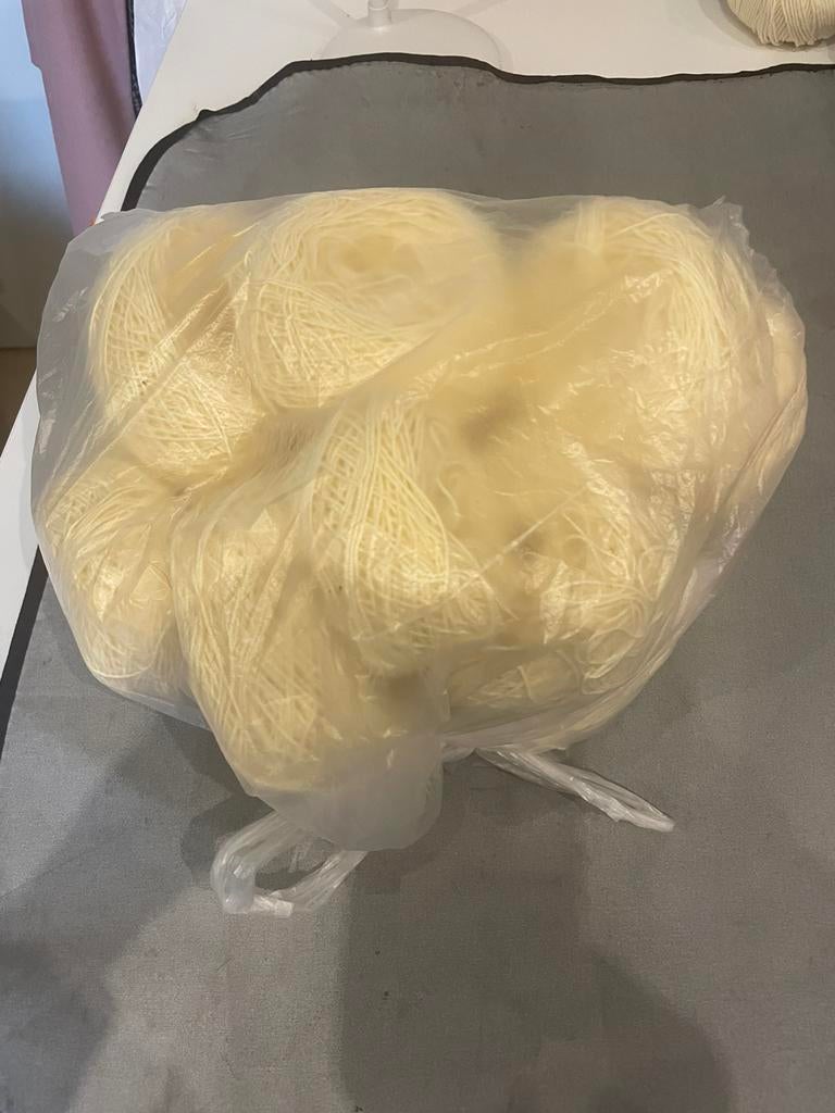 1 kg gele katoen, Hobby en Vrije tijd, Ophalen of Verzenden, Zo goed als nieuw
