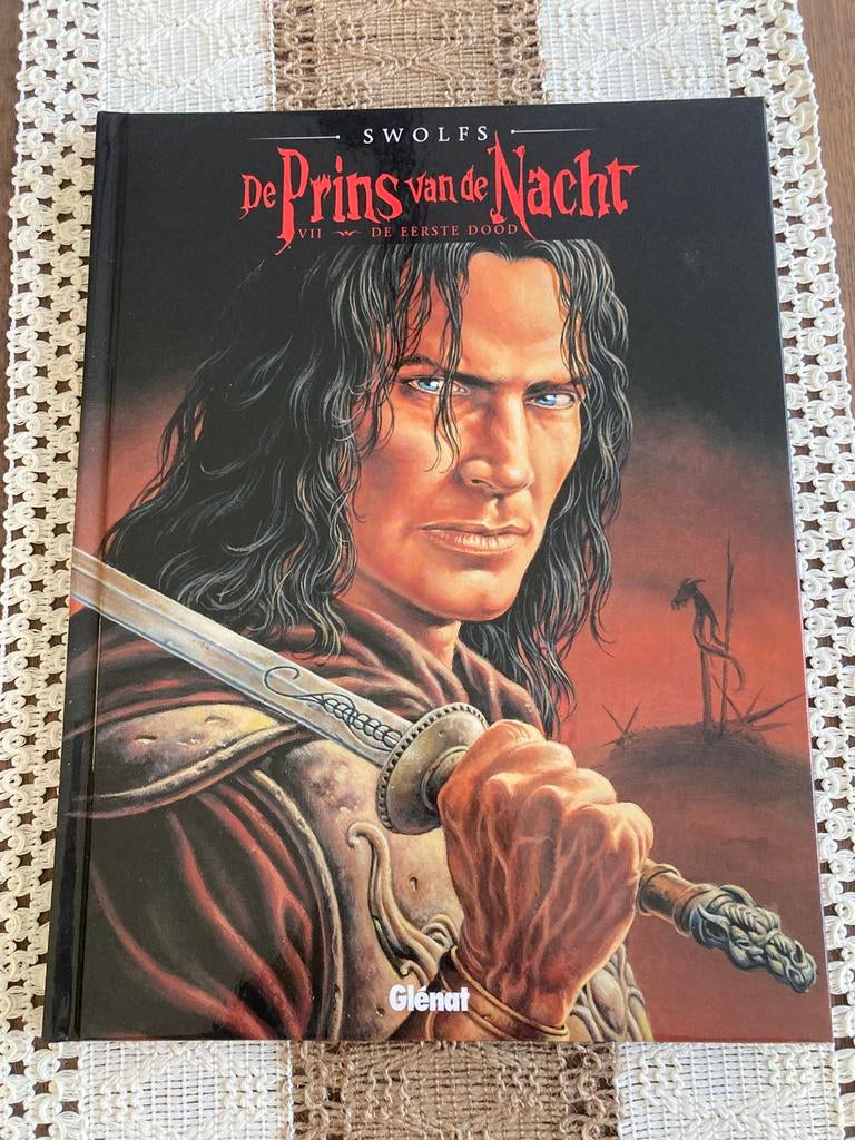 De prins van de nacht  - 7- De eerste dood, Boeken, Ophalen of Verzenden, Zo goed als nieuw, Yves Swolfs