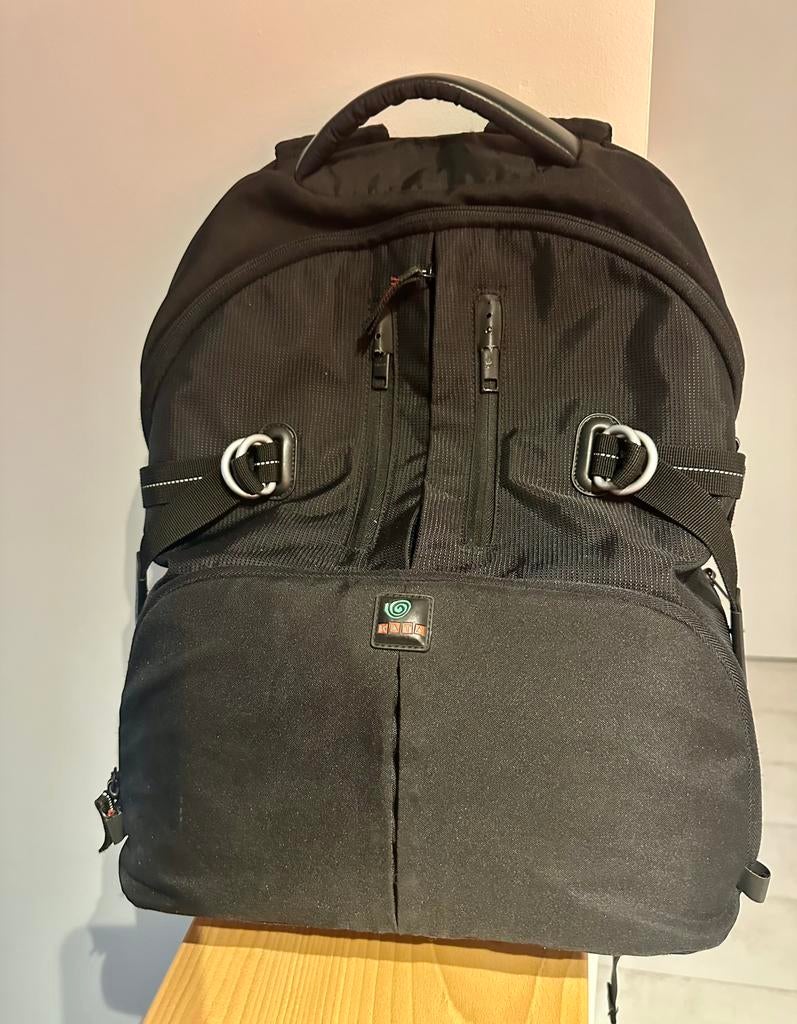Sac professionnel appareil photo et camera en parfait état, Enlèvement ou Envoi, Comme neuf, Sac à dos, Kata