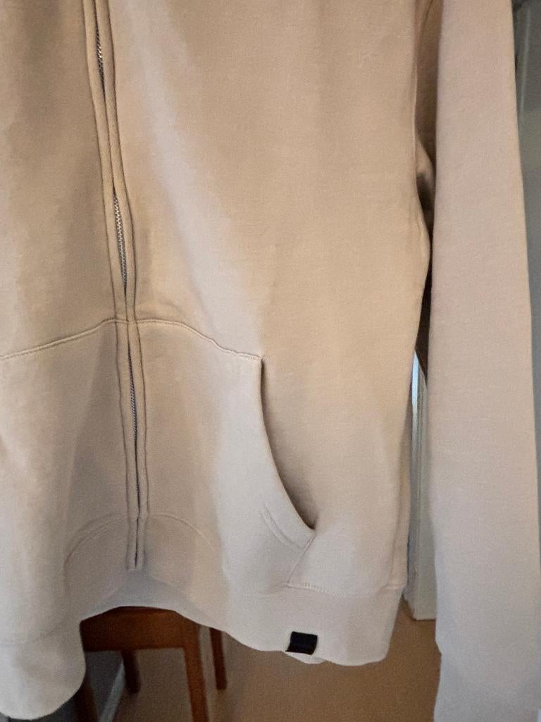 veste jogging, Sports & Fitness, Course, Jogging & Athlétisme, Autres marques, Enlèvement ou Envoi, Comme neuf, Autres sports