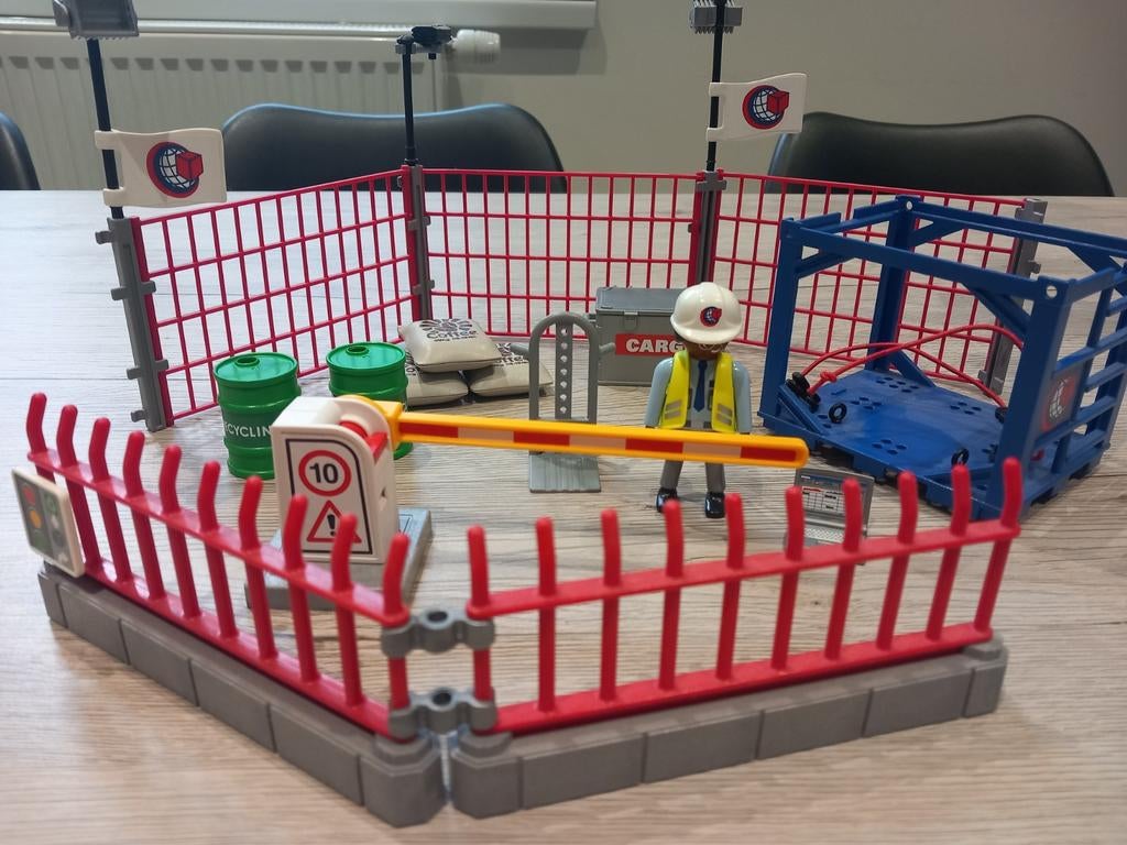 Playmobil city action cargo - Goederenmagazijn - 70773, Enfants & Bébés, Jouets | Playmobil, Enlèvement