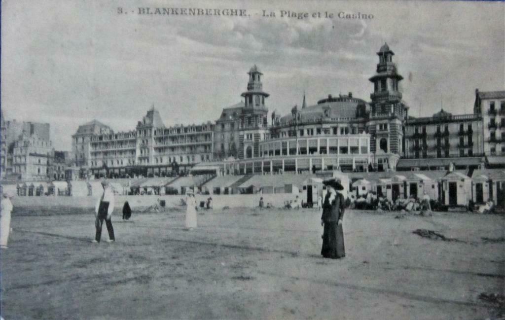 POSTKAART- BLANKENBERGE, HET STRAND EN HET CASINO 1919, Ophalen of Verzenden, Voor 1920, Gelopen, West-Vlaanderen