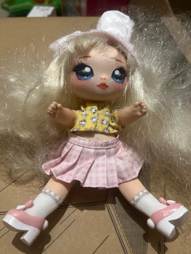 Petite poupée Na Na Na Surprise, Kinderen en Baby's, Ophalen, Zo goed als nieuw, Overige typen