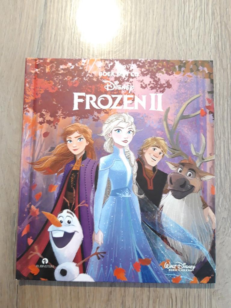 Frozen II - Lees & Luisterboek (boek + cd), Boeken, Ophalen of Verzenden, Zo goed als nieuw