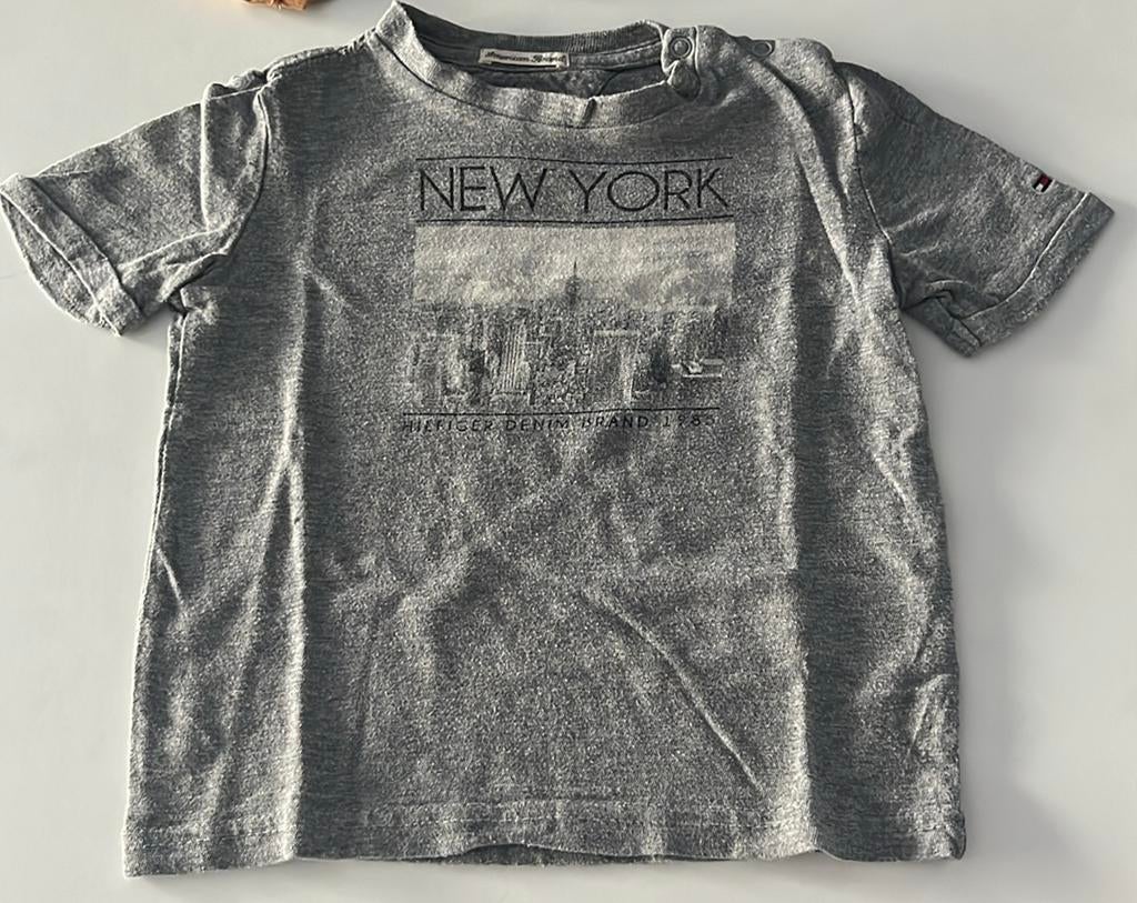 Grijze tshirt new york Tommy Hilfiger maat 86, Ophalen of Verzenden, Zo goed als nieuw
