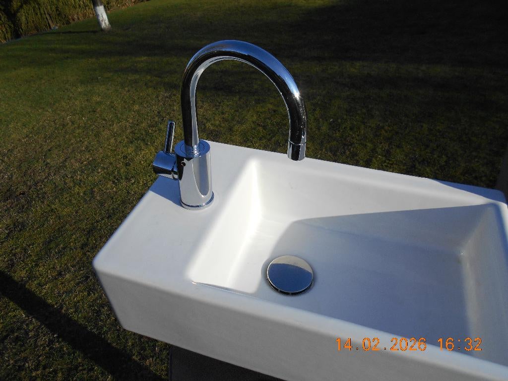 kleine wastafel, Enlèvement, Comme neuf, Chrome, Lavabo