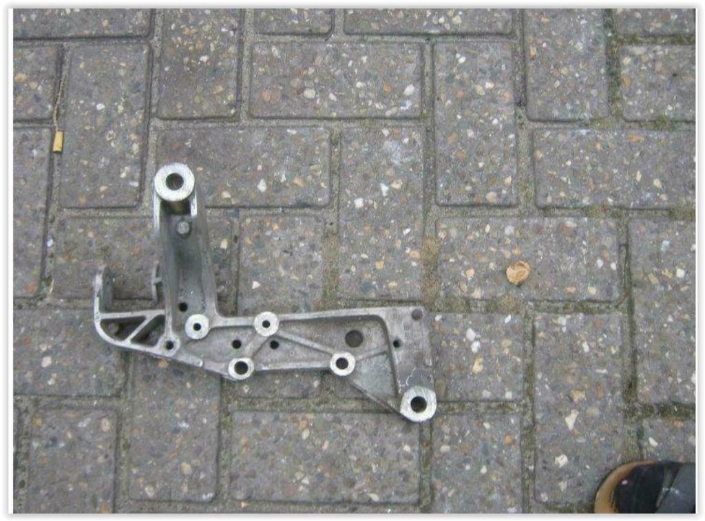 berceau  droit  pour vw golf 5 seat leon 2006, Enlèvement ou Envoi, Utilisé, Seat