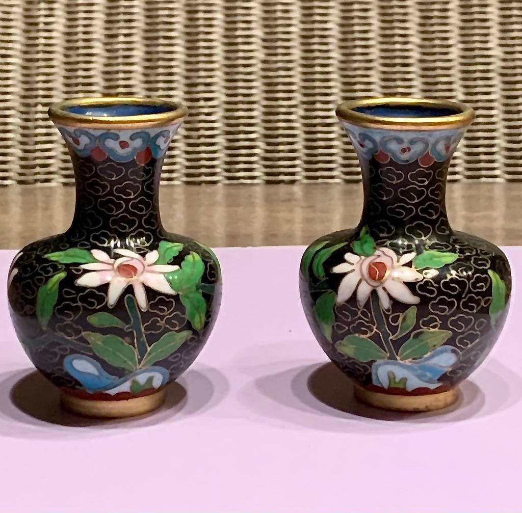 Chinees Cloisonne ei vaasjes met houten staander, Ophalen of Verzenden