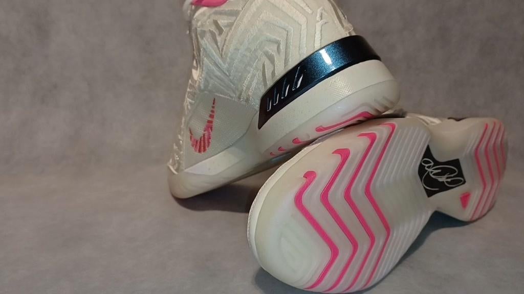 James LeBron NXXT Genisus QS - Maat 45,5 - Nieuw - #18 #, Overige kleuren, Nieuw, Ophalen of Verzenden, Sneakers