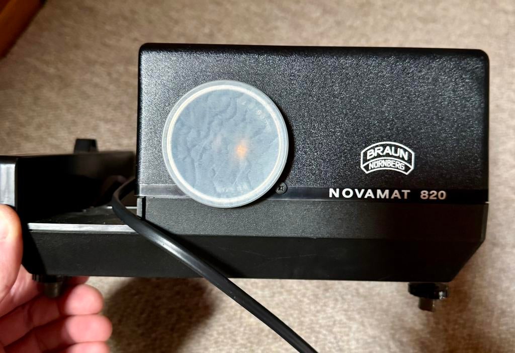 Braun Nürnberg Novamat 820 Dia projector, Enlèvement, Utilisé