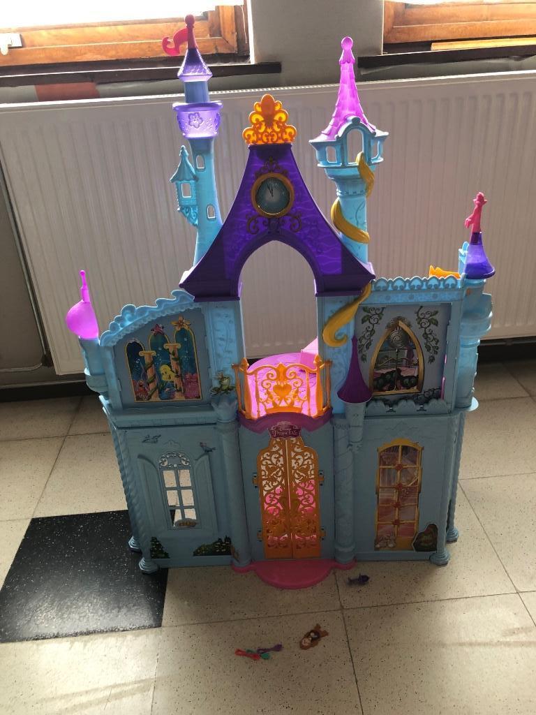 Mattel Disney Princess - magische avonturen in het kasteel, Kinderen en Baby's, Ophalen, Gebruikt, Poppenhuis