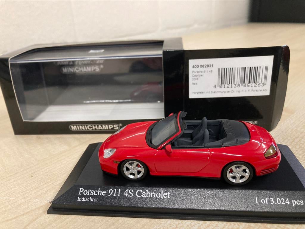 Porsche 911 4S cabrio Indischrood Minihcamps 1:43, Ophalen of Verzenden, Zo goed als nieuw