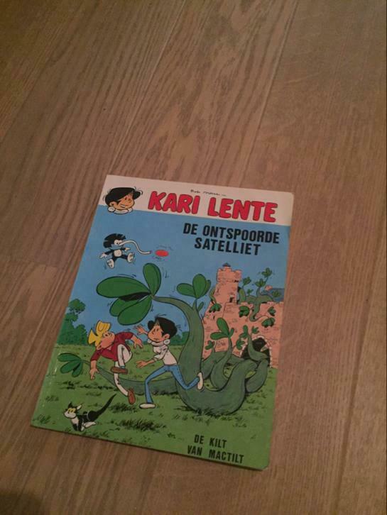 Kari lente - de ontspoorde satelliet + de kilt van mactilt, Verzenden